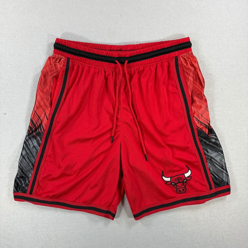 Chicago Bulls Basketball Shorts Mens Medium Red Athletic Gym Mesh NBA Ultra Game